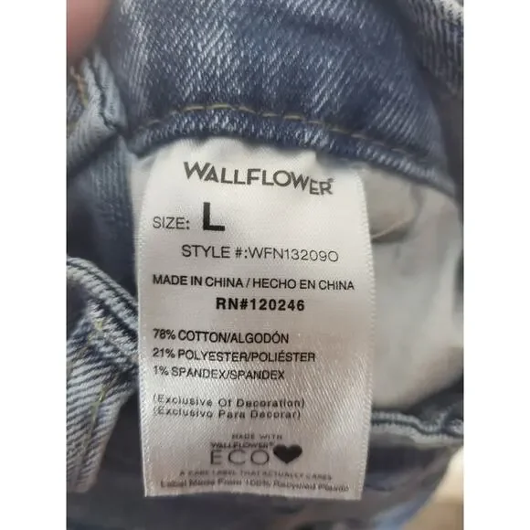 Wallflower Denim Coverall Shorts, Large - Picture 6 of 6